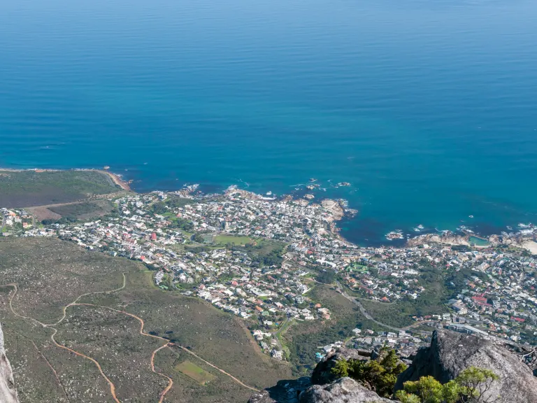 Widok na Camps Bay w Kapsztadzie z Góry Stołowej