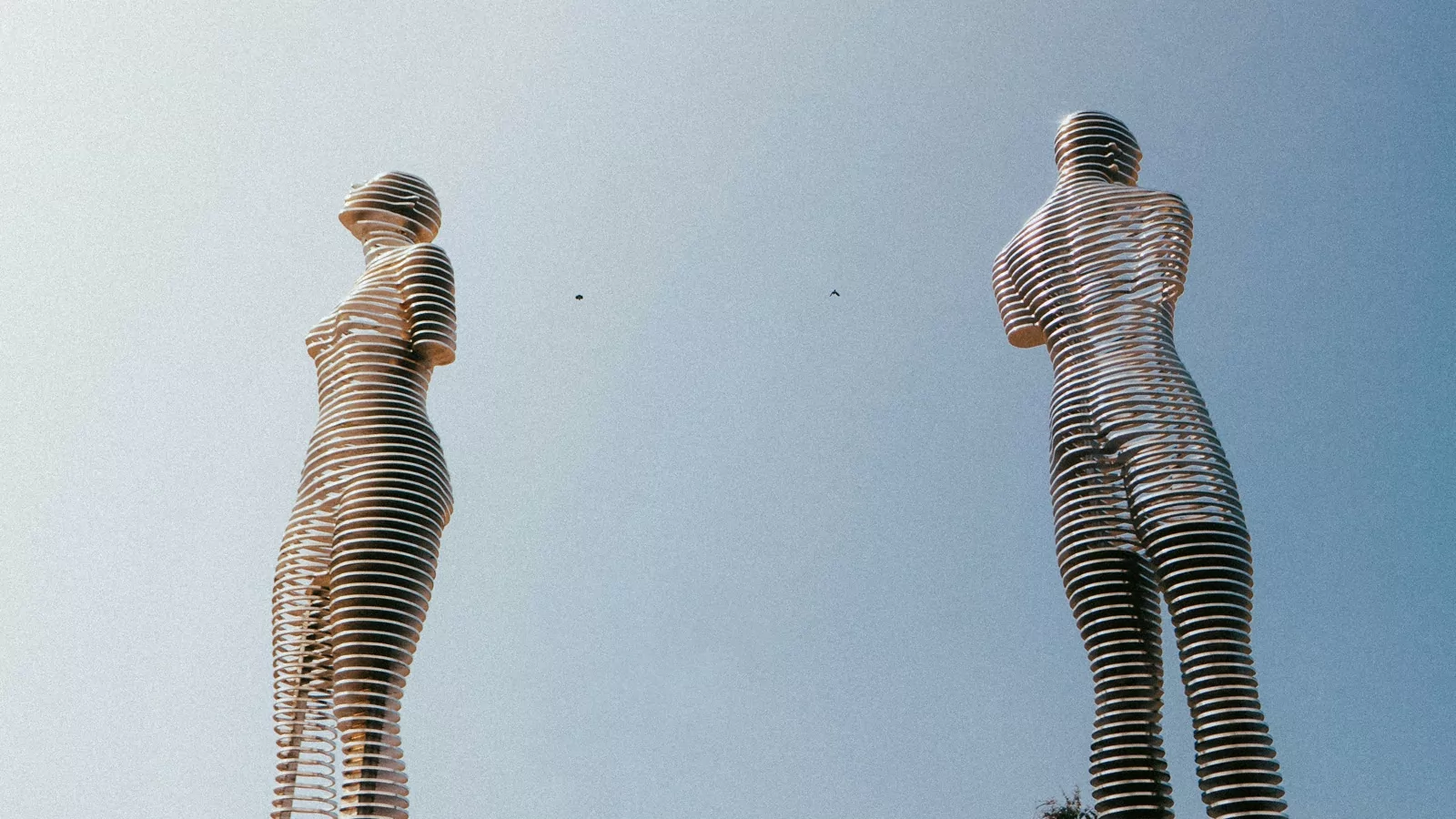 Gruzja – kiedy lecieć? Morze Czarne vs. góry – klimat i miesiące