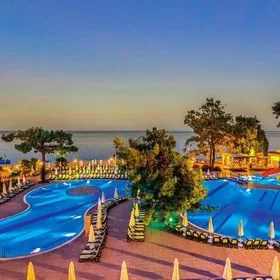 Crystal Aura Beach Resort & Spa – opinie i recenzja hotelu w Kemer. Czy warto?