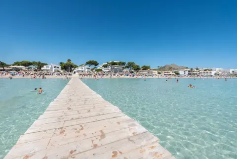 Majorka: Alcudia, Cala Millor czy Palma Nova — który region wybrać?