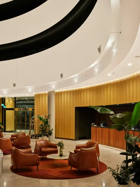 Overbooking hotelu na wakacjach z biurem podróży — co zrobić, gdy proponują inny obiekt?