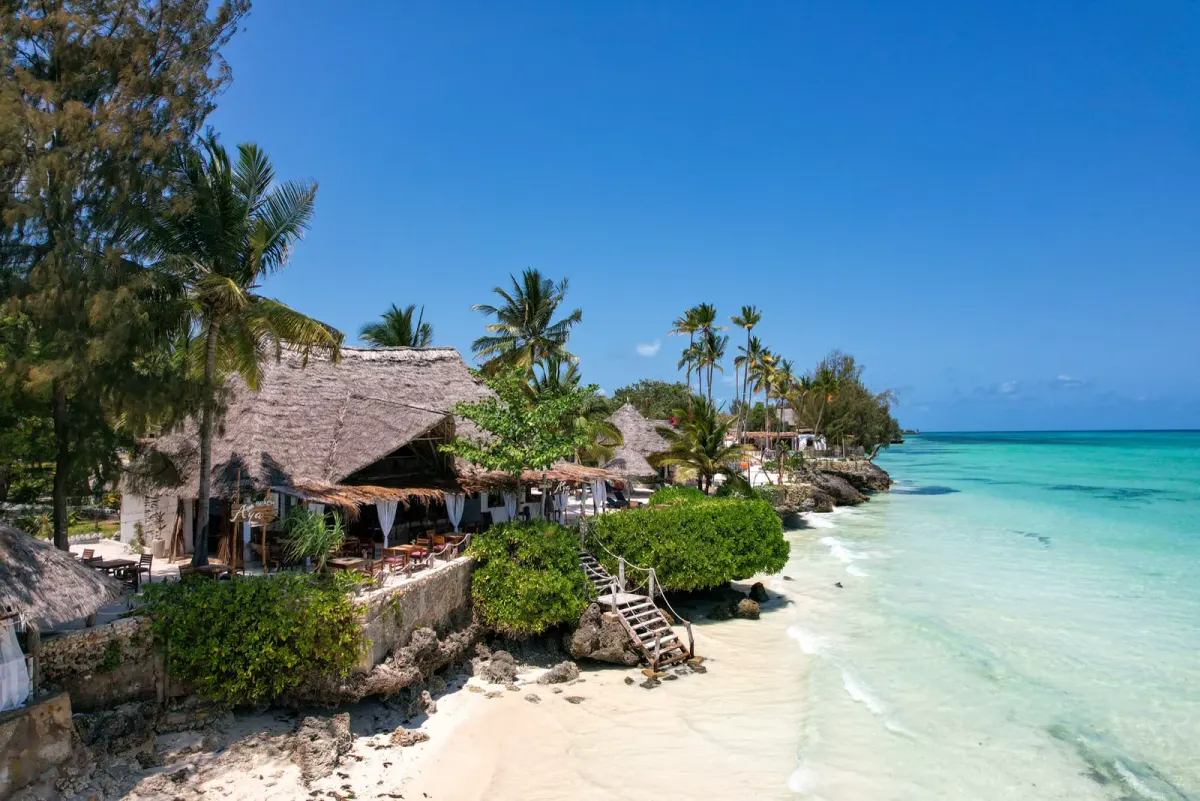 Tropikalny resort przy plaży na Zanzibarze