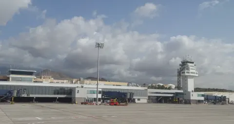 Ile trwa lot na Wyspy Kanaryjskie? Teneryfa, Gran Canaria, Fuerteventura i Lanzarote