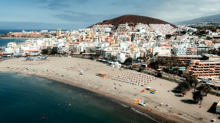 Los Cristianos na Teneryfie widziane z góry