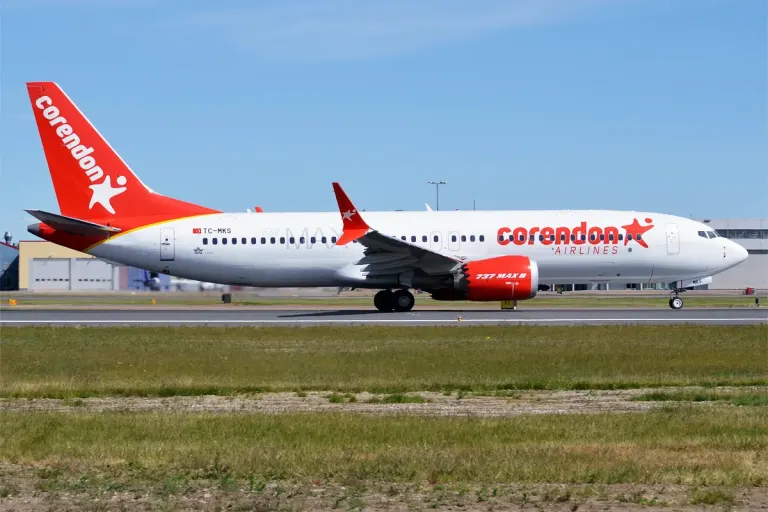 Boeing 737 MAX linii Corendon Airlines