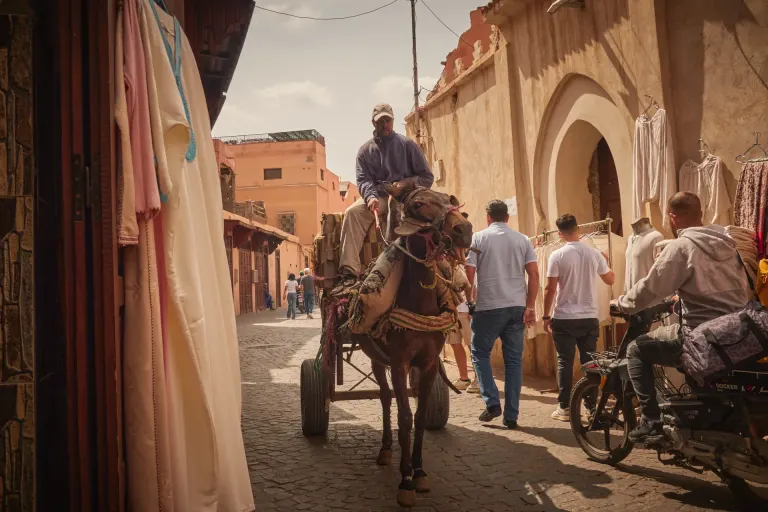 Ulica w medynie Marrakeszu