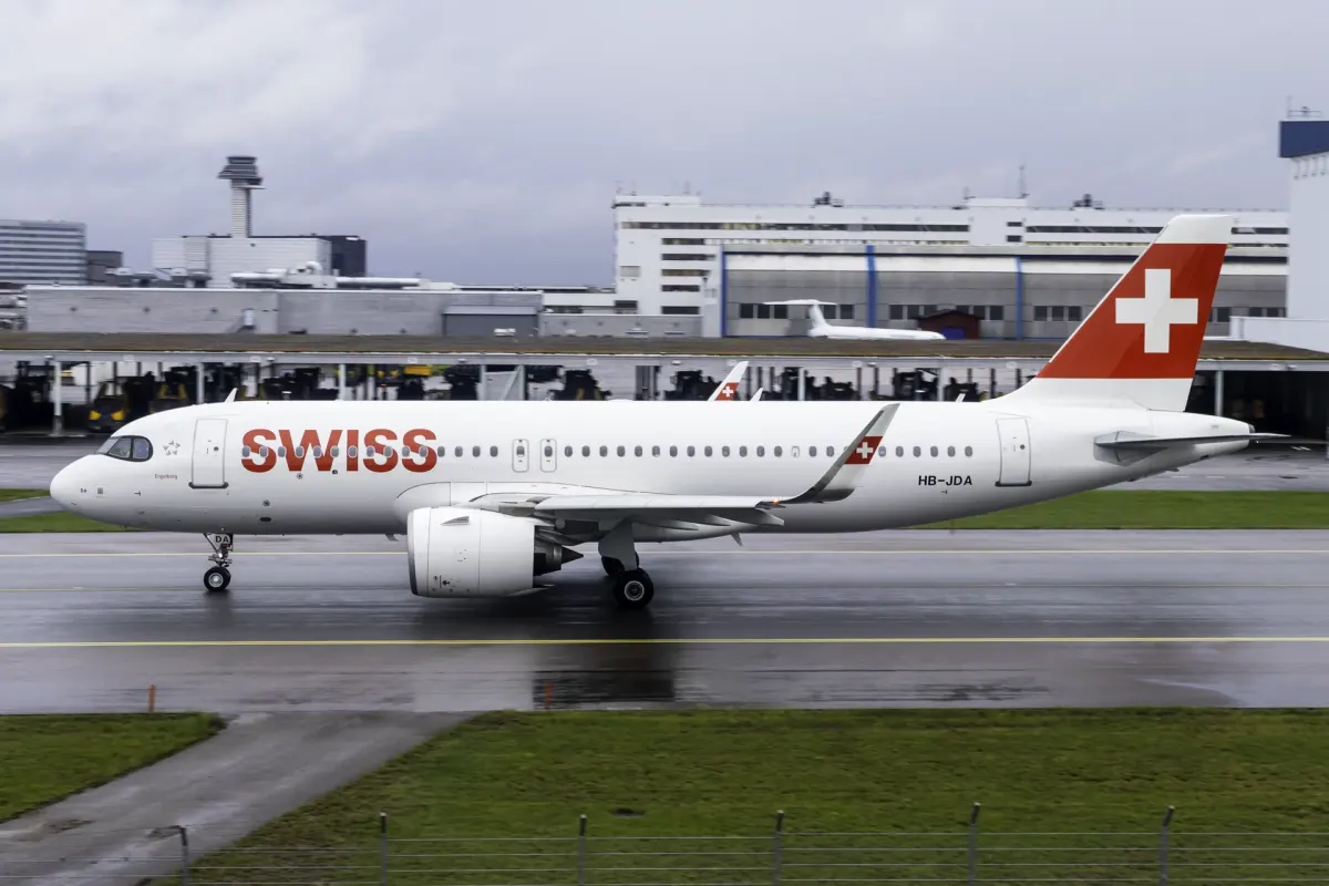 Airbus A320neo SWISS HB-JDA na lotnisku Arlanda