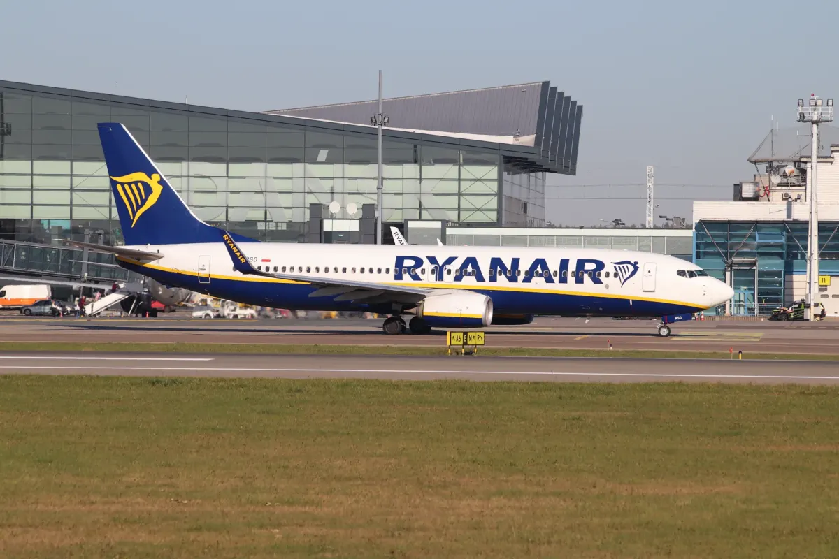 Boeing 737 Ryanaira na lotnisku w Gdańsku