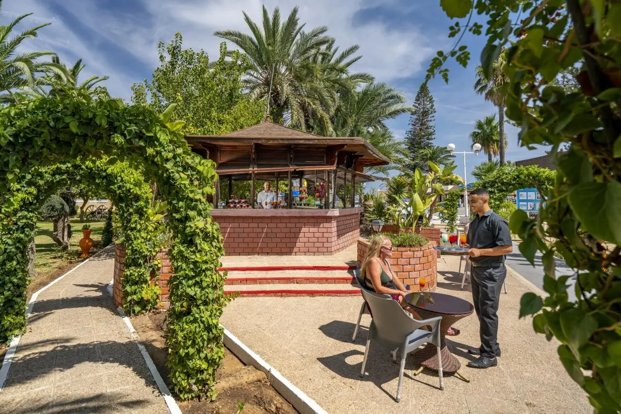 Abou Sofiane Hotel & Aquapark — ABOU SOFIANE HOTEL & AQUAPARK