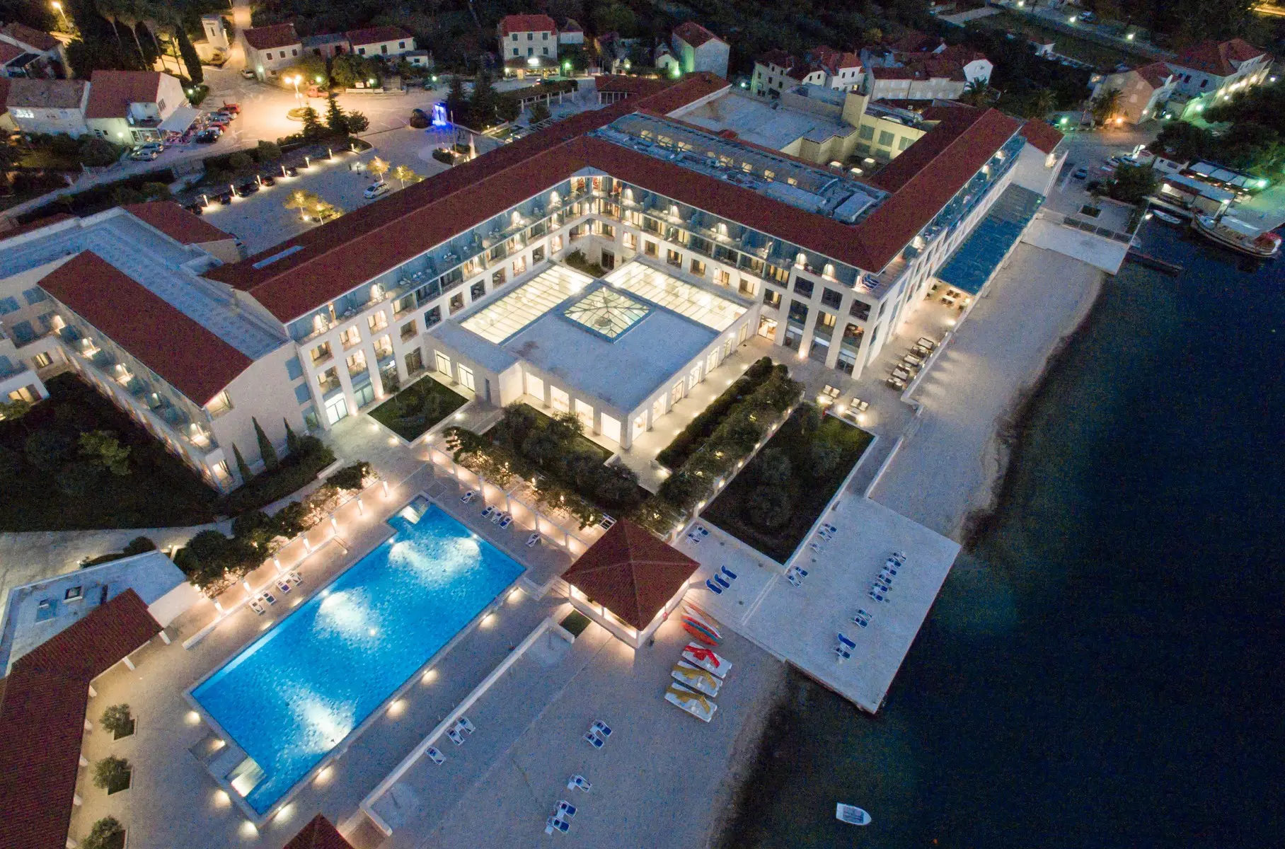 Admiral — ADMIRAL GRAND HOTEL