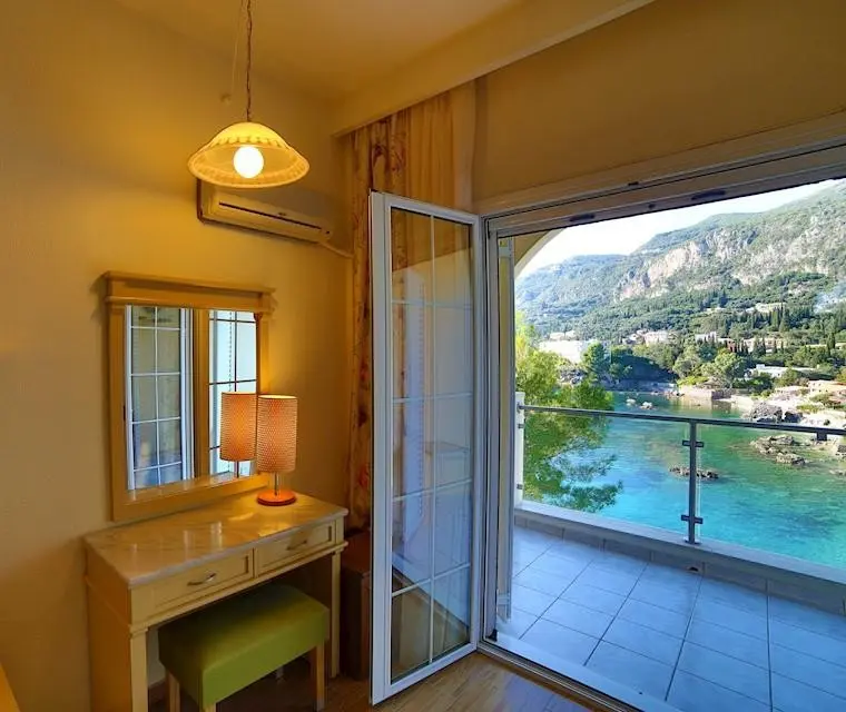 Akrotiri Beach — AKROTIRI BEACH