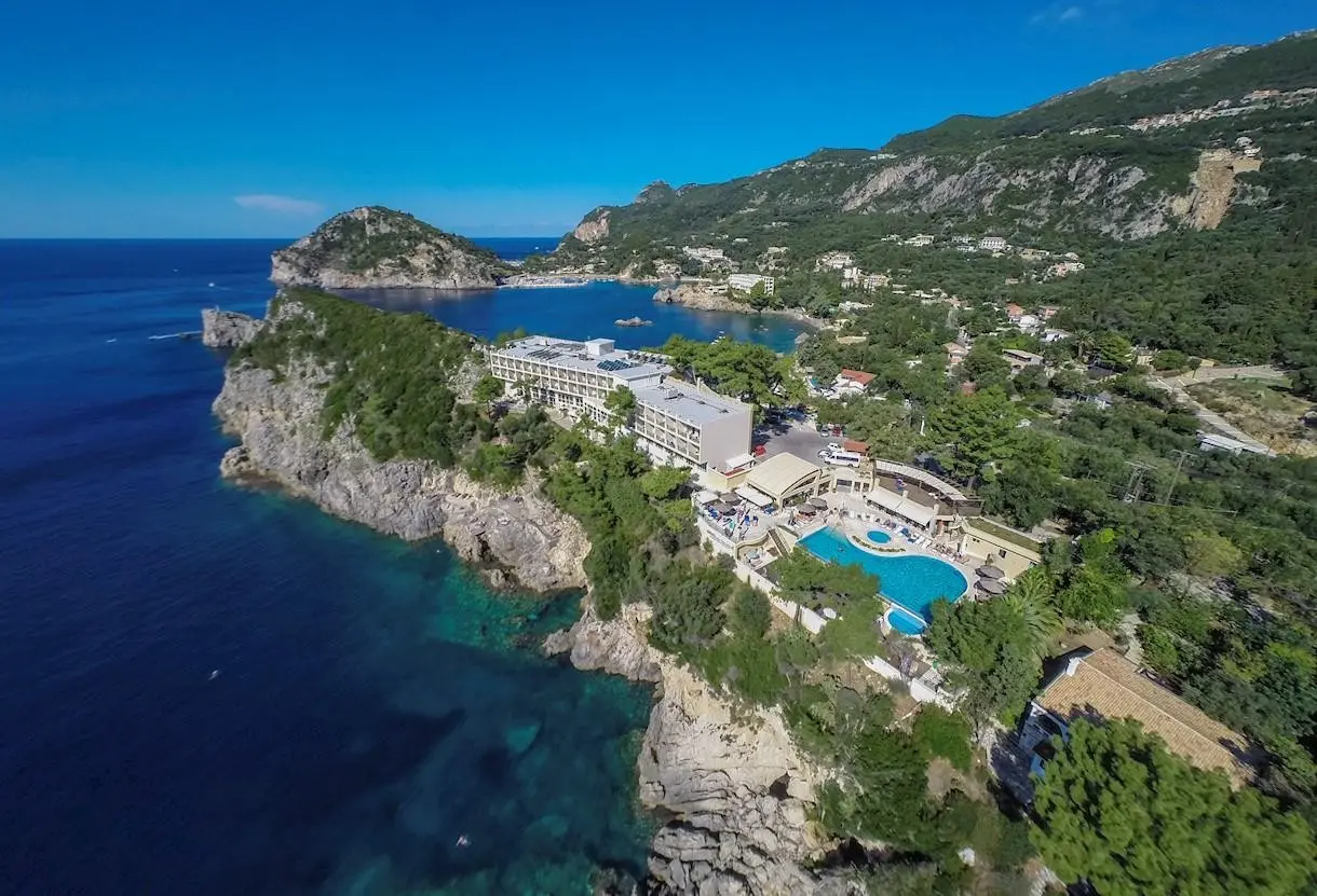 Akrotiri Beach — AKROTIRI BEACH