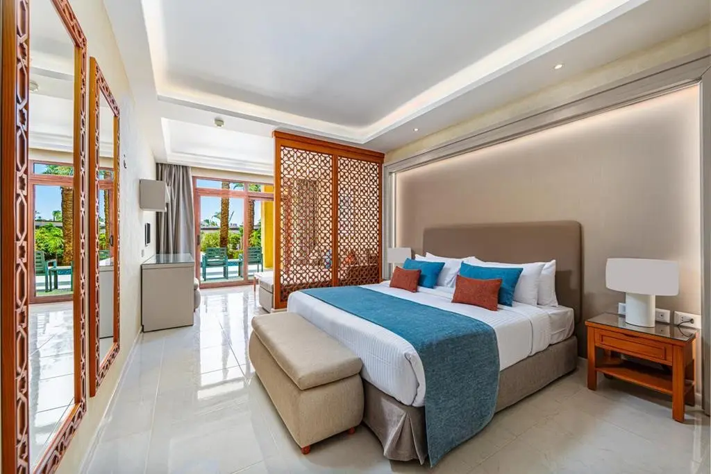 Al Kasr Sahl Hasheesh — AL KASR SAHL HASHEESH