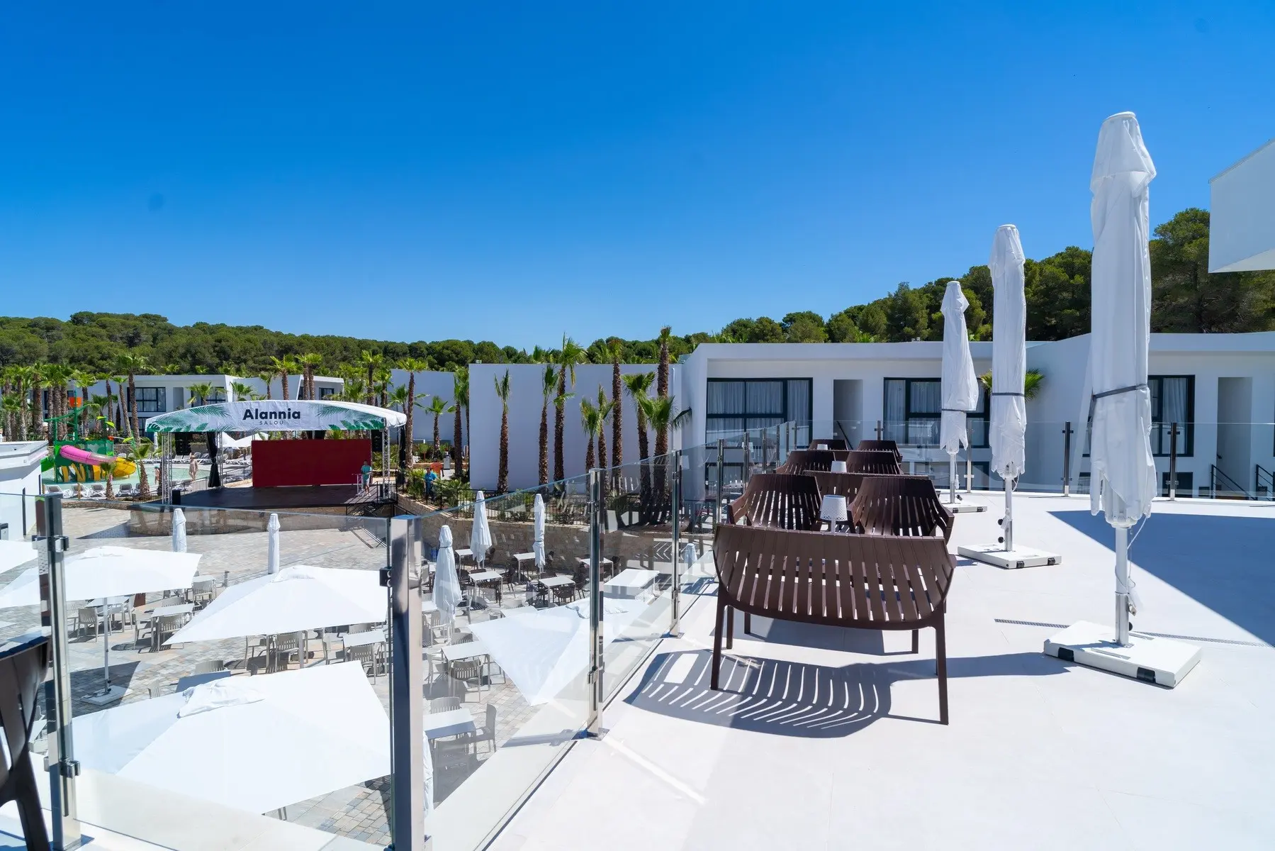 Alannia Salou — ALANNIA SALOU