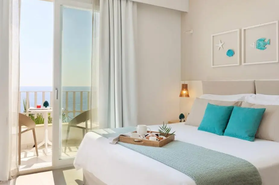 Albatros Beach Hotel — ALBATROS BEACH HOTEL