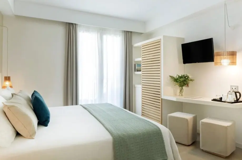 Albatros Beach Hotel — ALBATROS BEACH HOTEL