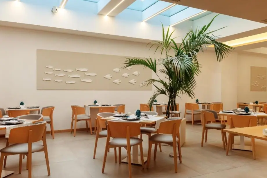 Albatros Beach Hotel — ALBATROS BEACH HOTEL