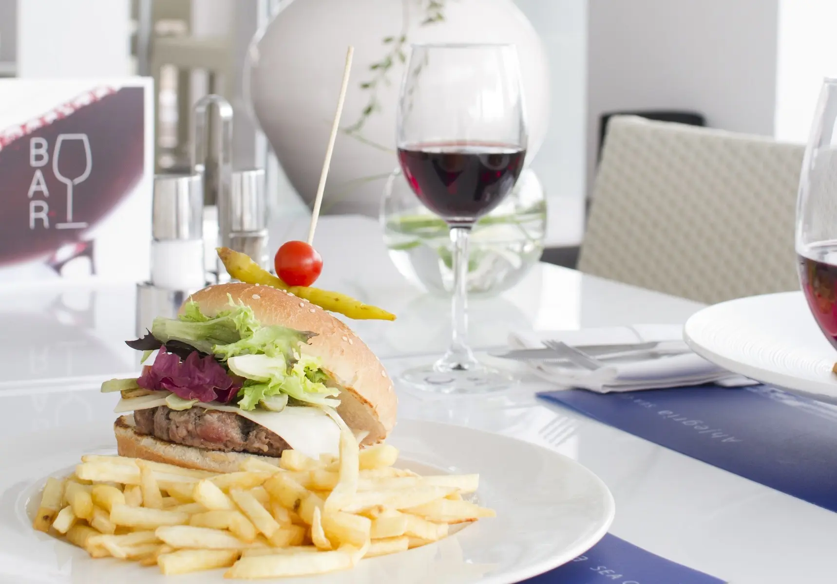 Restauracja i jedzenie w hotelu Alegria Mar Mediterrania