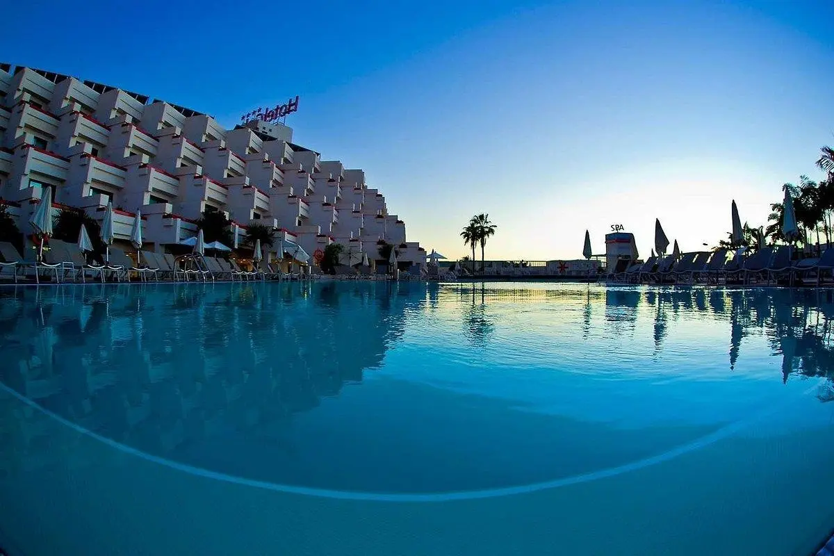 Alexandre Hotel Gala — ALEXANDRE HOTEL GALA