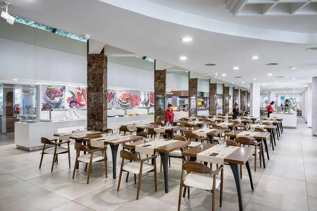 Alexandre Hotel Gala — ALEXANDRE HOTEL GALA