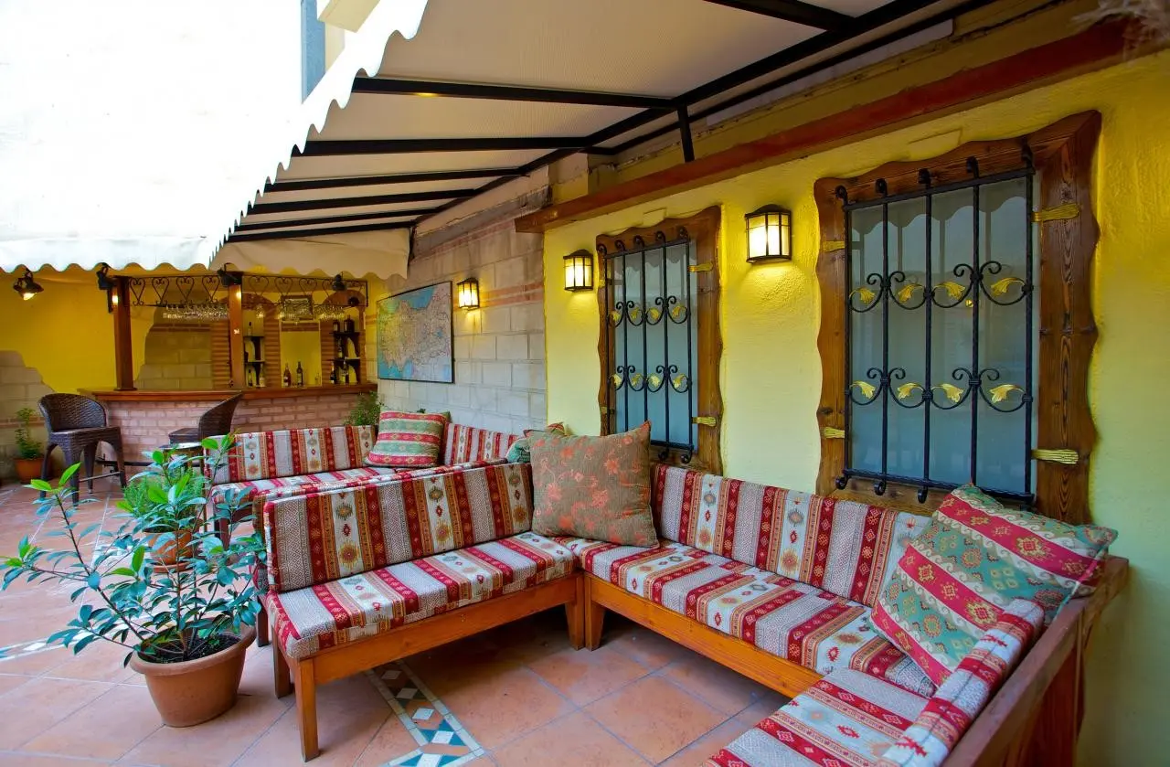 Amber Hotel Istanbul — AMBER HOTEL ISTANBUL