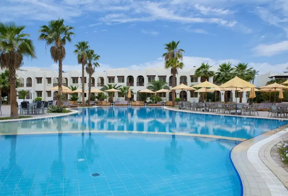 Basen w hotelu Amphoras Aqua