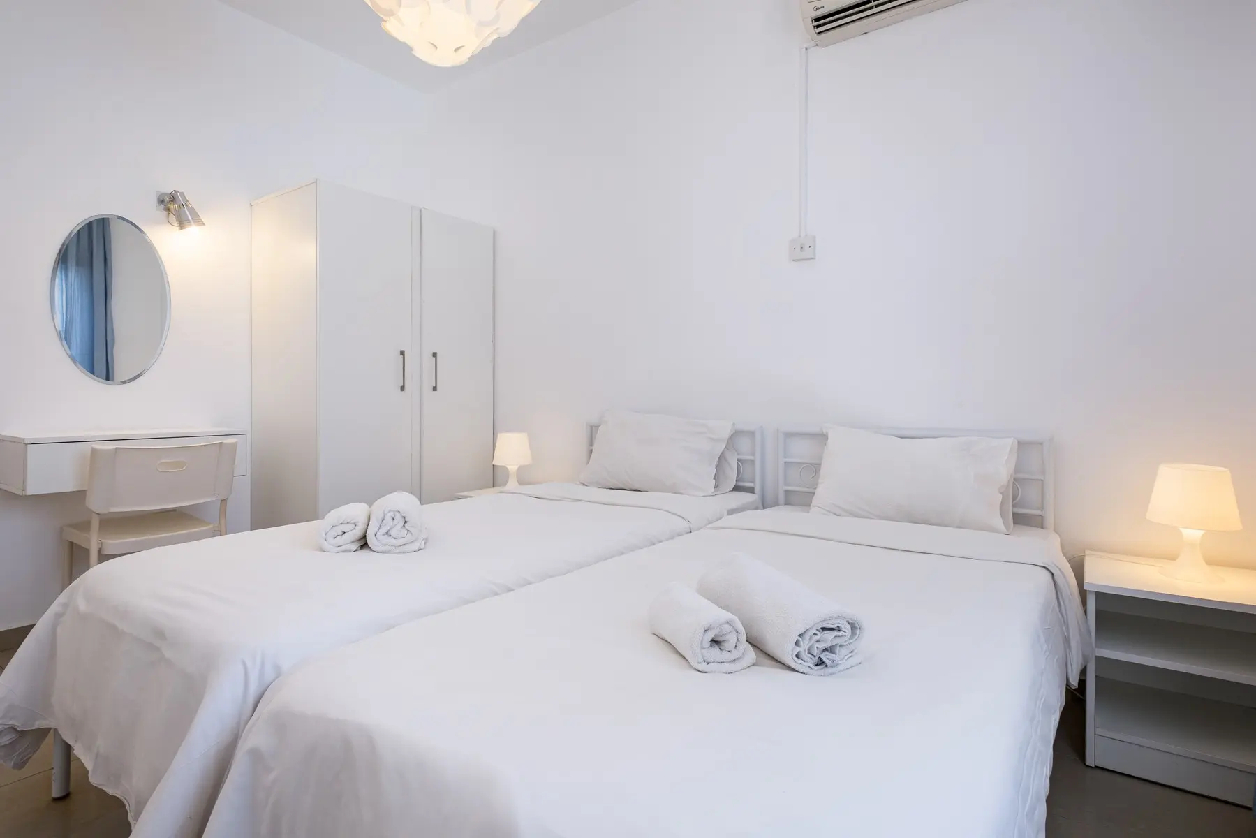 Anais Bay Apartments (Louma) — ANAIS BAY APARTMENTS (LOUMA)