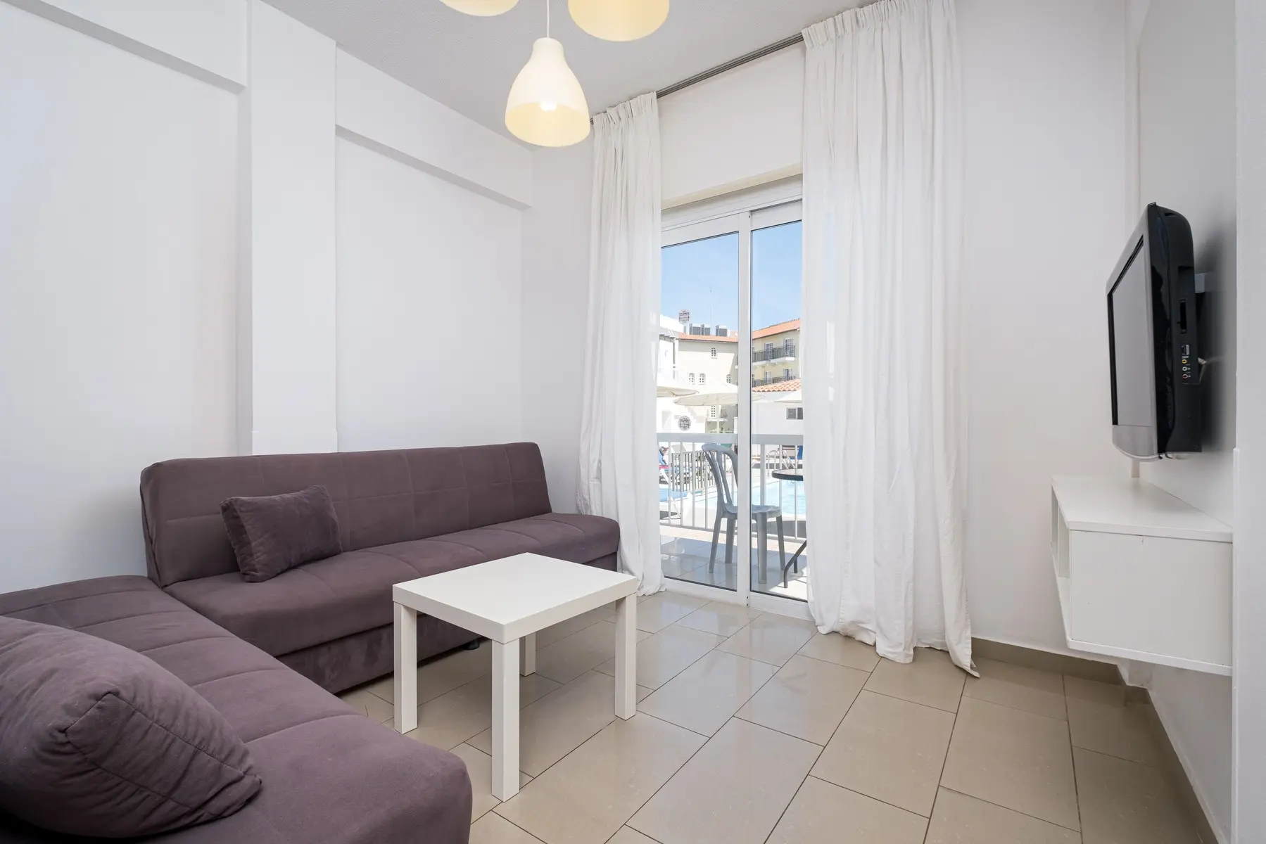 Anais Bay Apartments (Louma) — ANAIS BAY APARTMENTS (LOUMA)