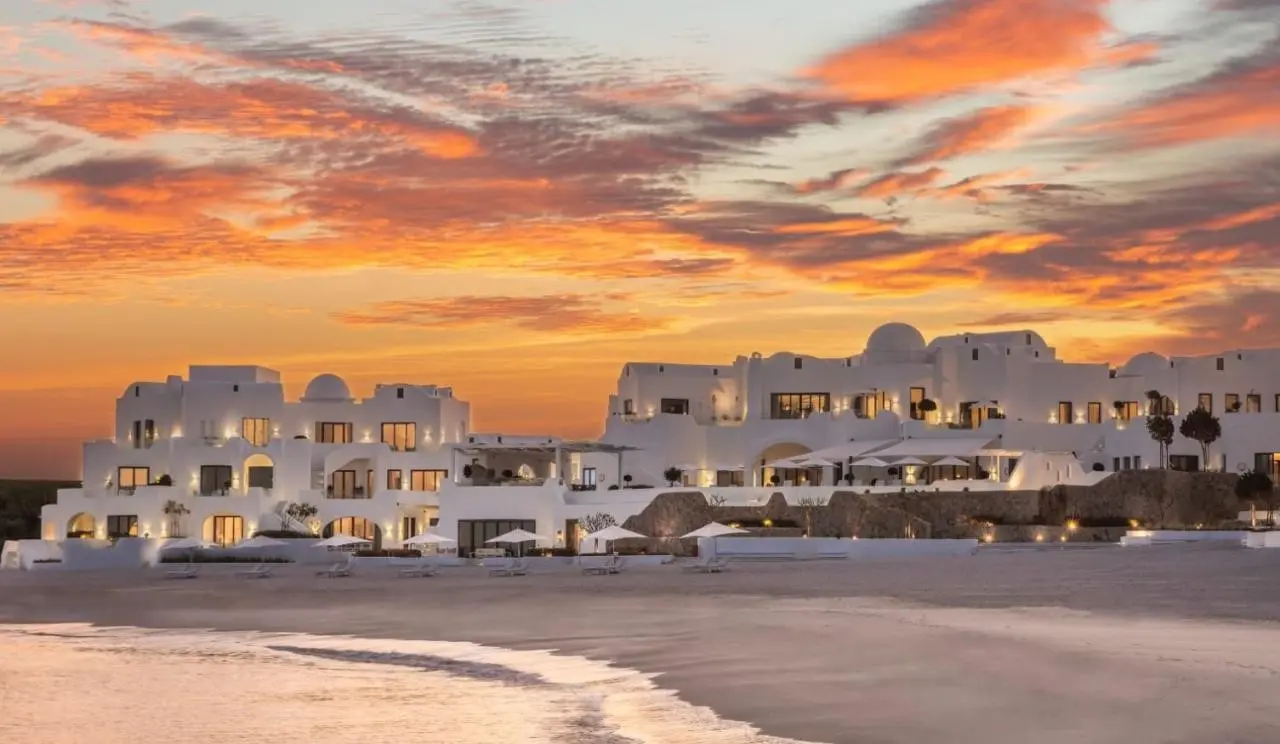 Anantara Santorini Abu Dhabi Retreat — ANANTARA SANTORINI ABU DHABI RETREAT