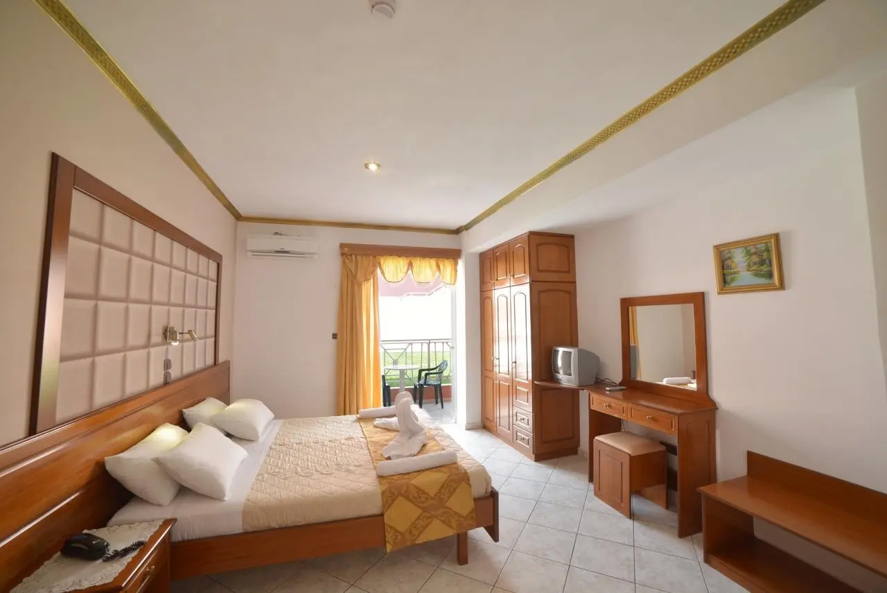 Angelina Aparthotel — ANGELINA