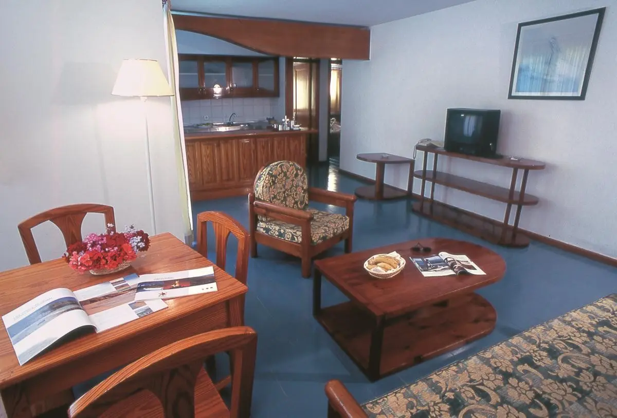 Aparthotel Costa Mar — APARTHOTEL COSTA MAR