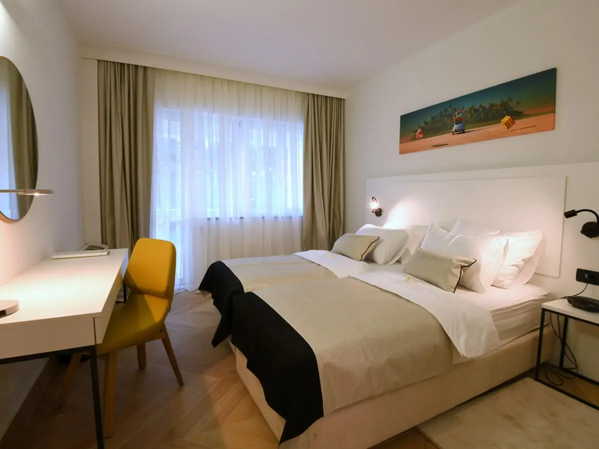 Aparthotel Milenij — APARTHOTEL MILENIJ