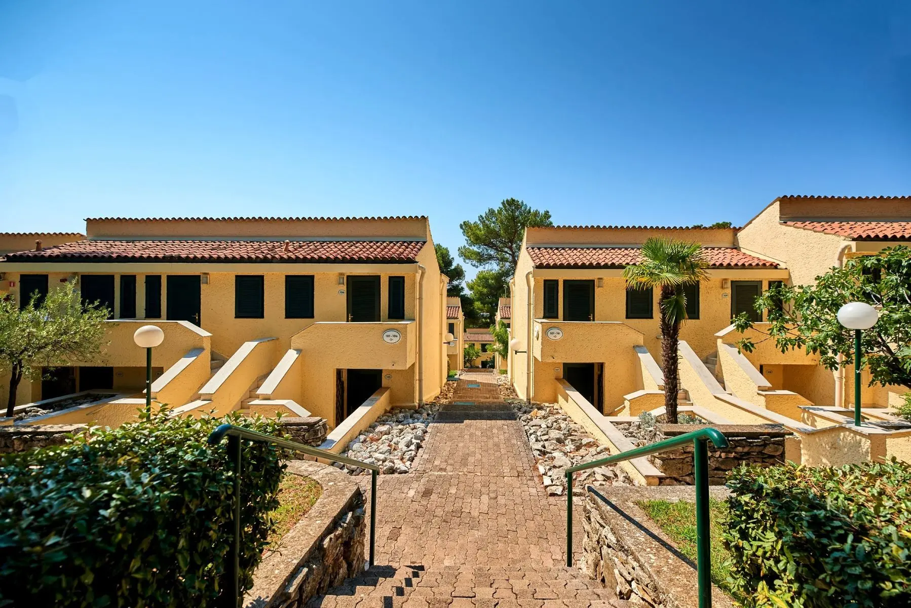 Apartments Bellevue Plava Laguna — APARTMENTS BELLEVUE PLAVA LAGUNA