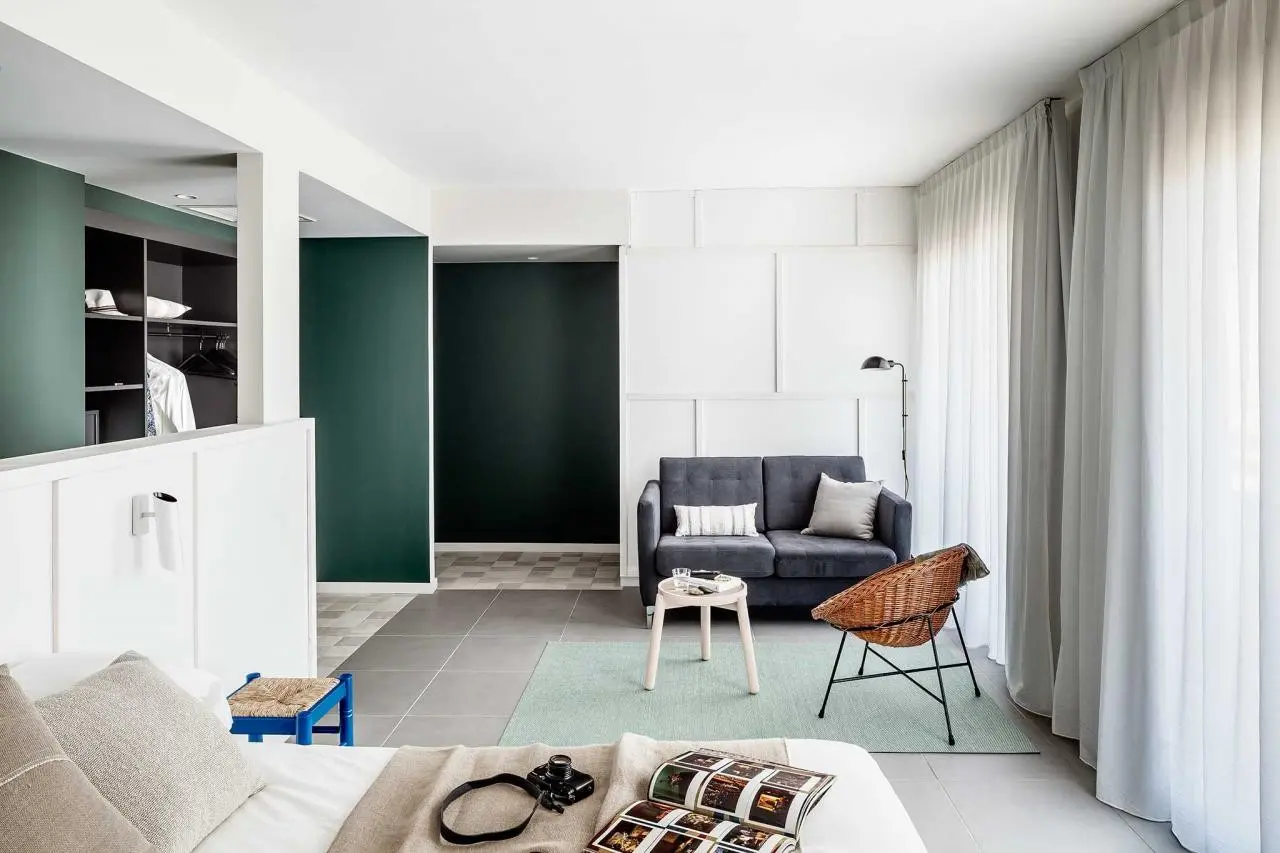 AQUA Hotel Bertran Park — AQUA HOTEL BERTRAN PARK