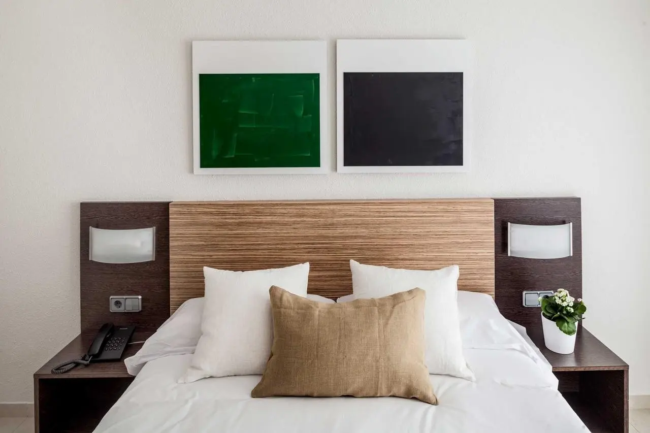 AQUA Hotel Bertran Park — AQUA HOTEL BERTRAN PARK