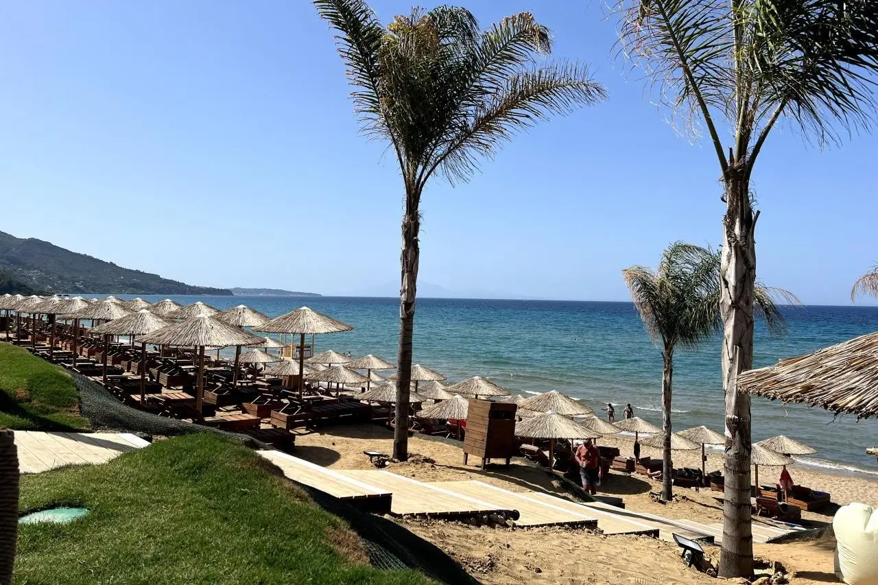 Arion Athens Hotel — ARION SEA FRONT APARTMENTS