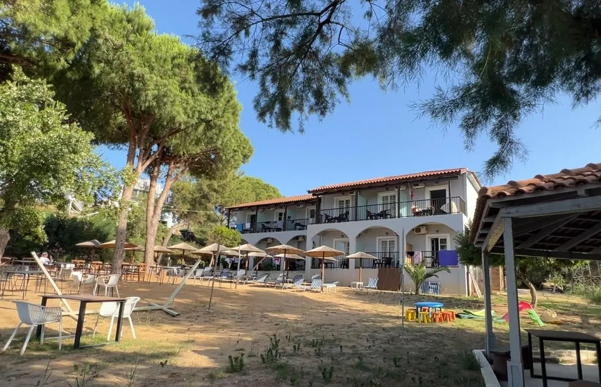 Arion Athens Hotel — ARION SEA FRONT APARTMENTS