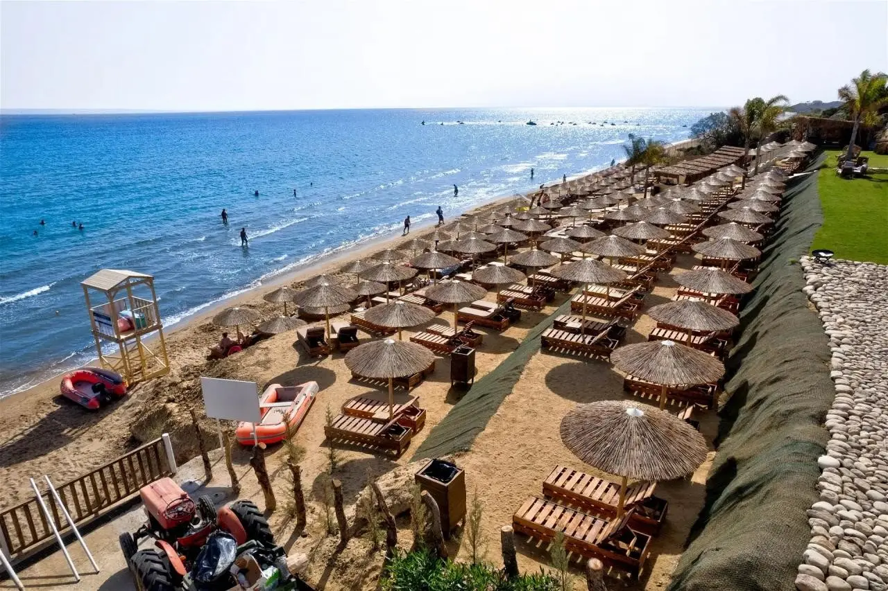 Aspro Krino Dunes — ASPRO KRINO DUNES