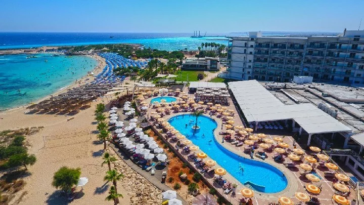 Hotel Asterias Beach w Cypr (Larnaka) - oferta last minute