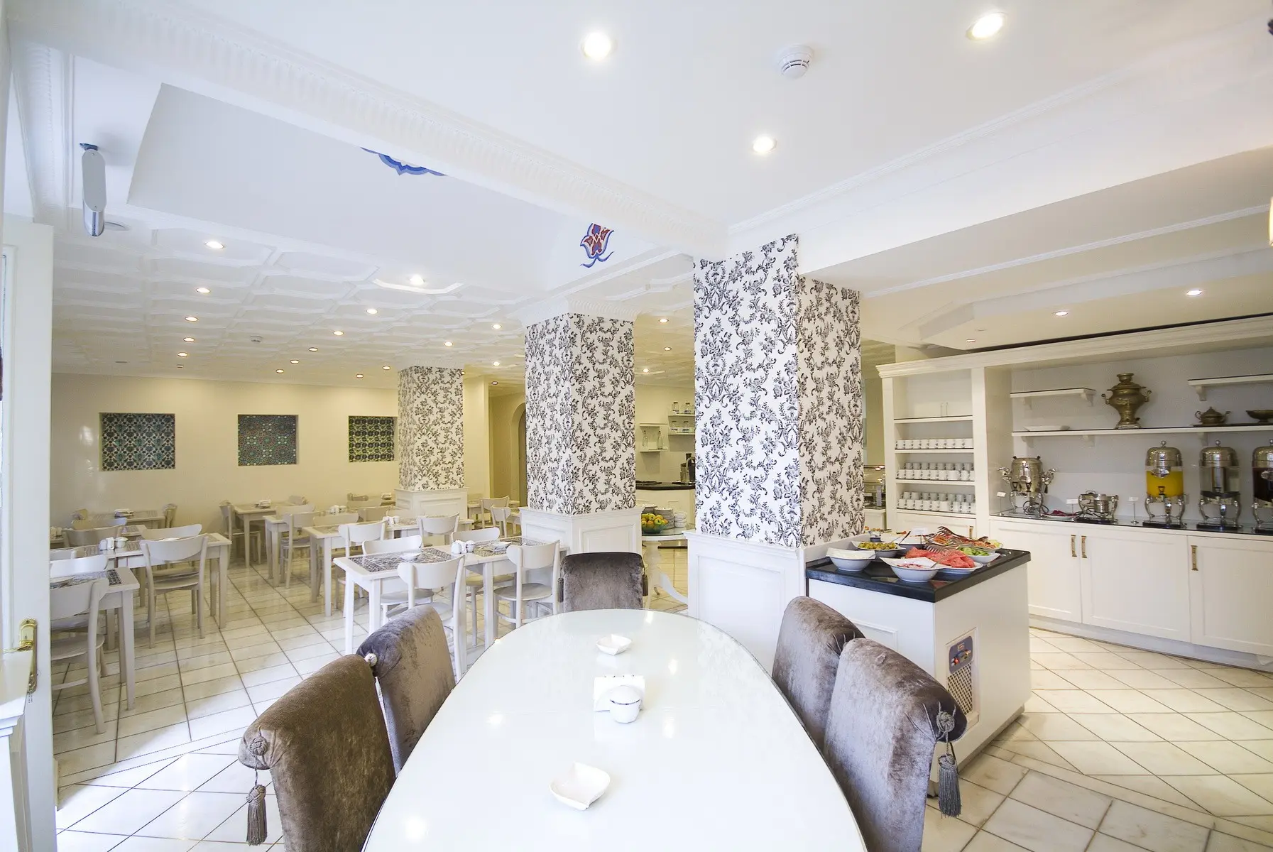 Avicenna Hotel — AVICENNA