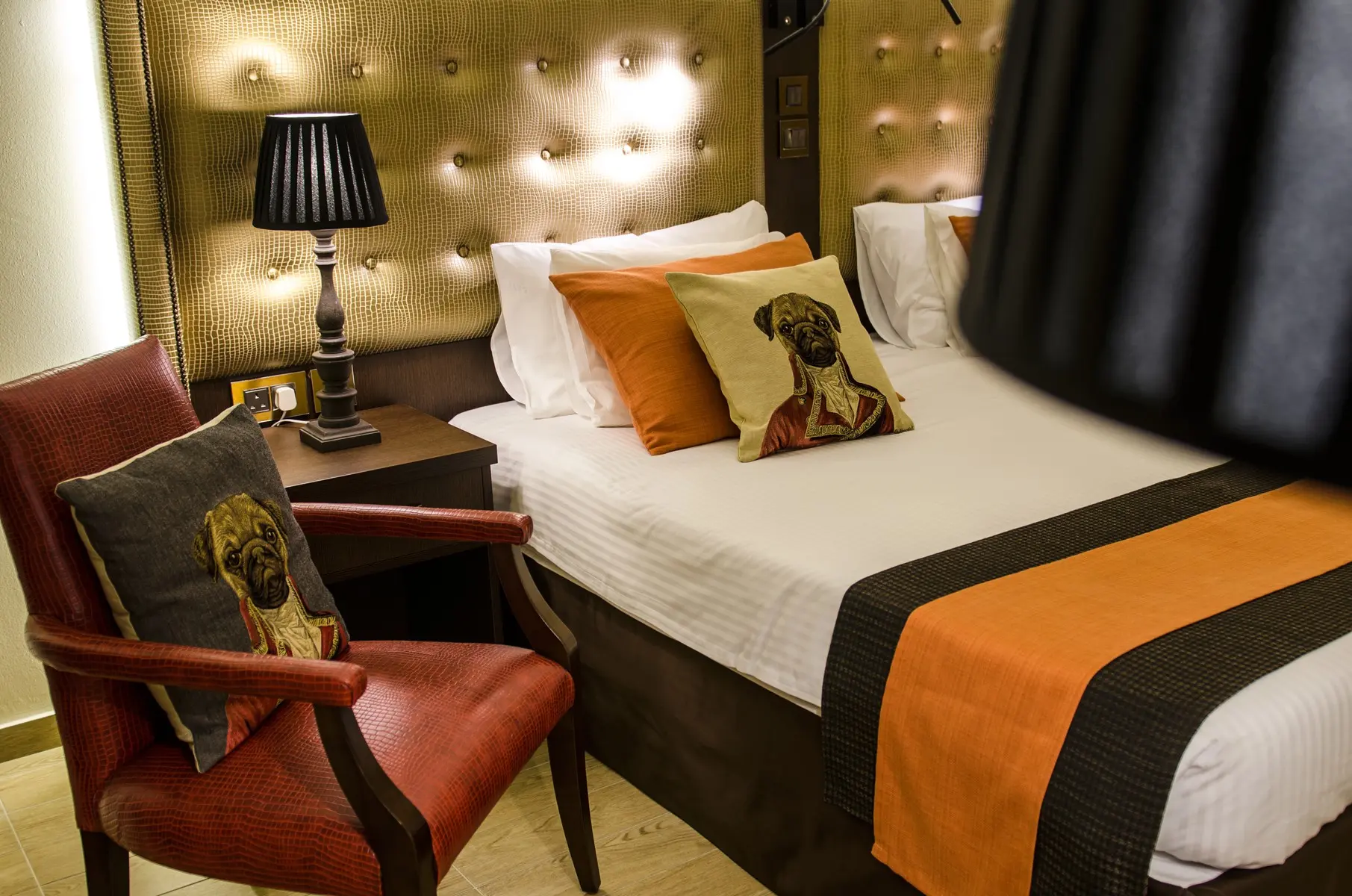 AX The Victoria Hotel — AX THE VICTORIA