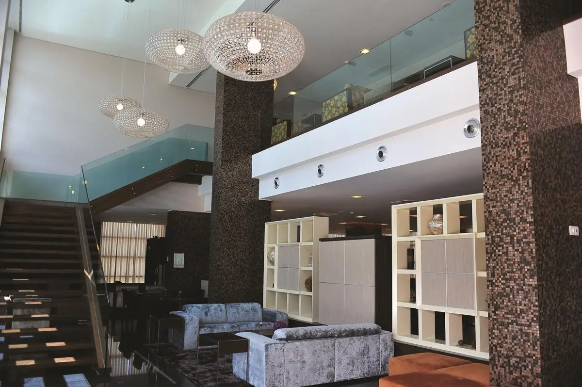 Lobby hotelu Axis Porto Business & Spa Hotel