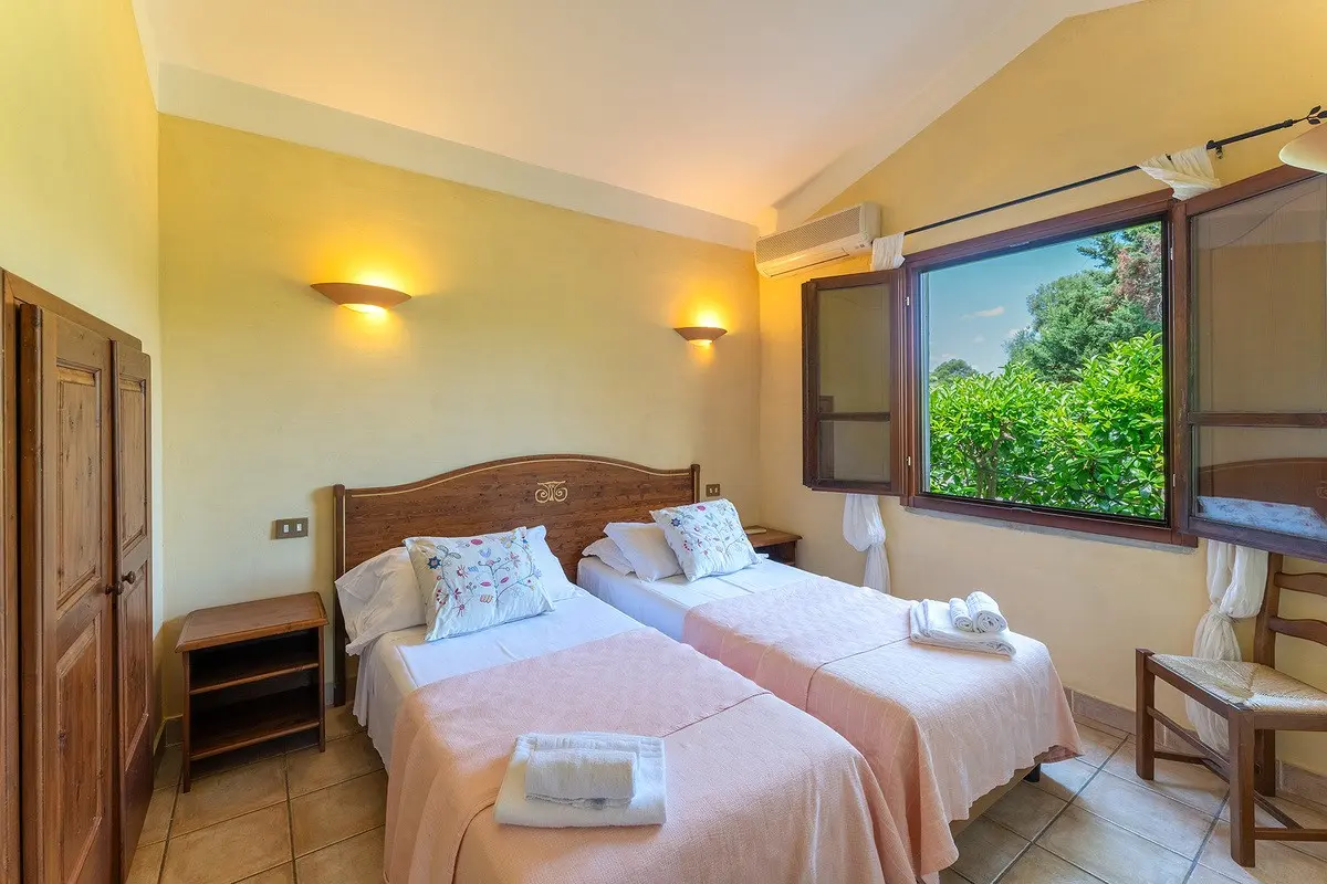 Baia delle Palme — BAIA DELLE PALME