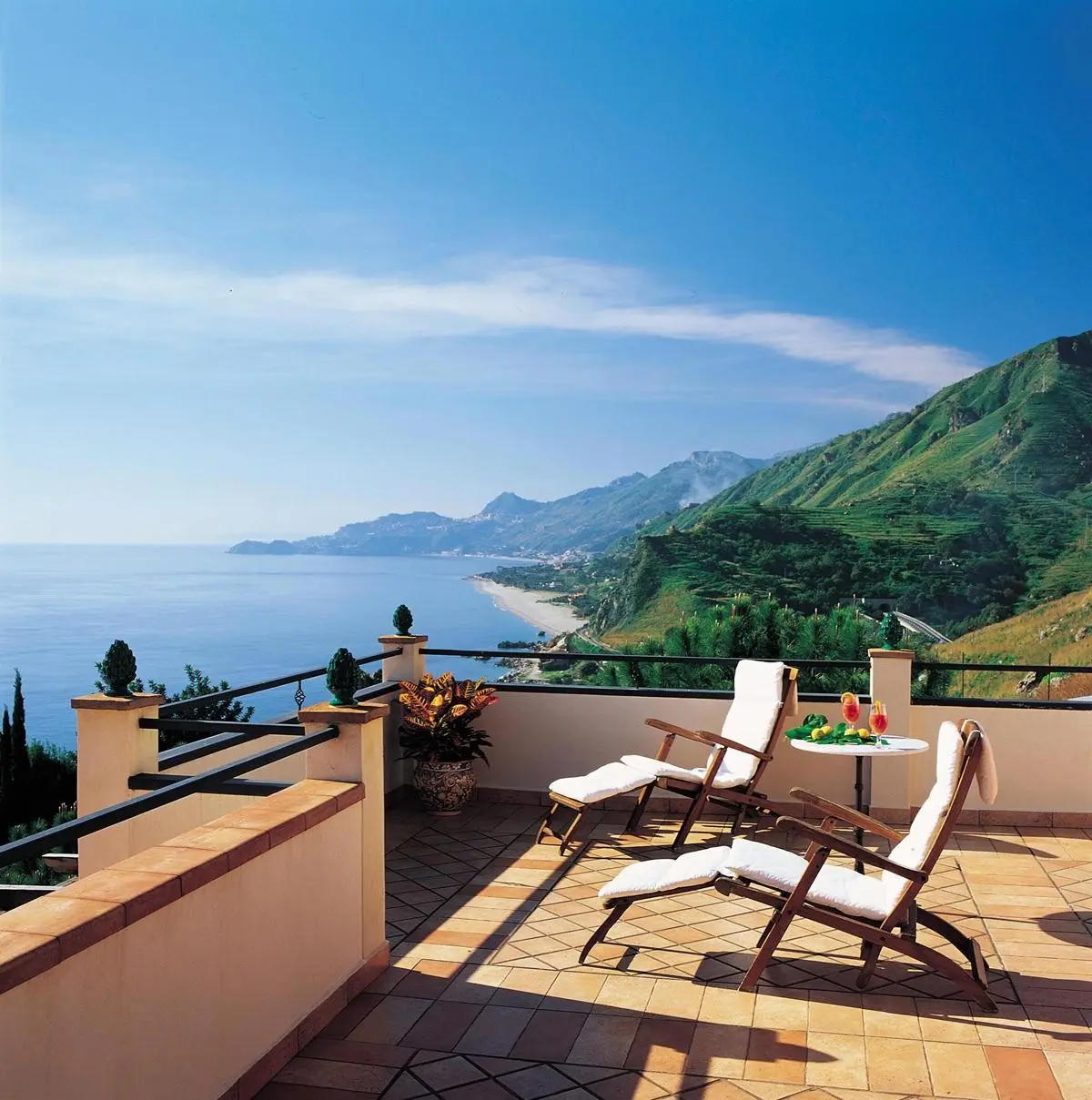 Baia Taormina Hotel — BAIA TAORMINA