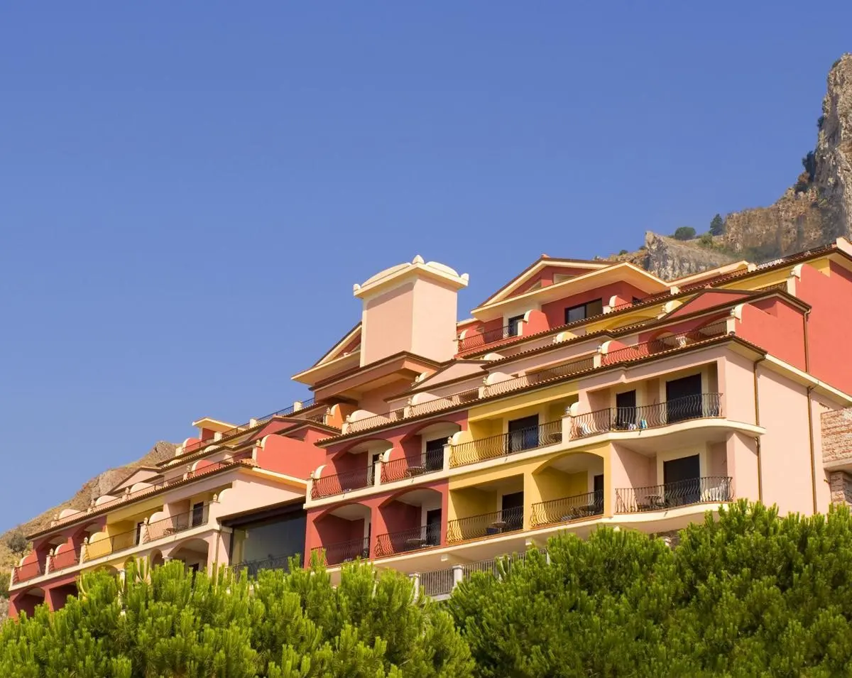 Baia Taormina Hotel — BAIA TAORMINA
