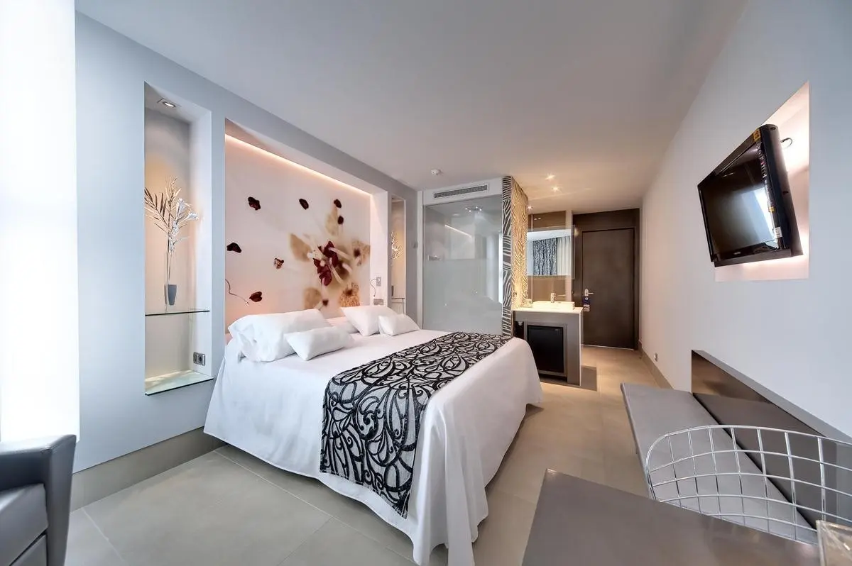 Barcelo Illetas Albatros — BARCELO ILLETAS ALBATROS