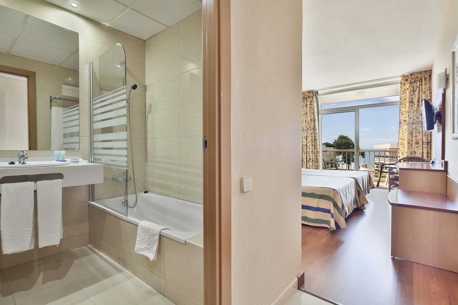 Best Cambrils — BEST CAMBRILS