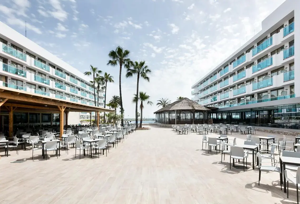 Restauracja i jedzenie w hotelu Best Maritim