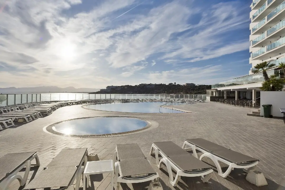 Best Negresco — BEST NEGRESCO