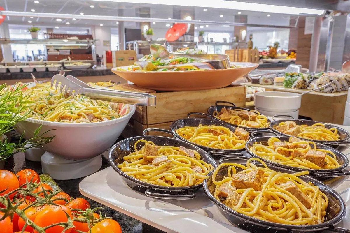 Restauracja i jedzenie w hotelu Best Siroco